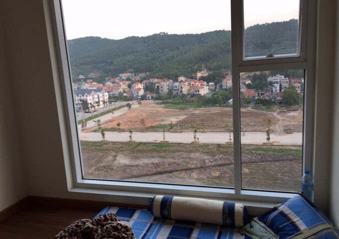 Cần bán căn hộ chung cư gần biển tại Hạ Long, P. Hùng Thắng, gần khu ẩm thực và chợ đêm mới