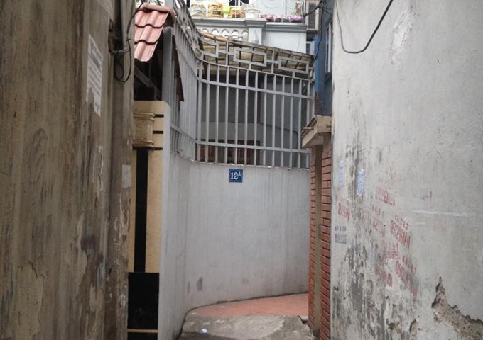 Chính chủ bán nhà 5 tầng, số 12A, ngõ 255/7 Nguyễn Khang, Cầu Giấy. Lh 0946894568