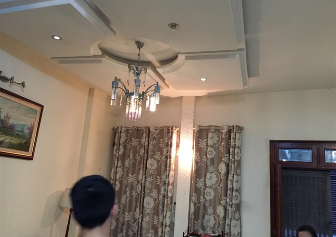 Chính chủ bán nhà số ngõ 1008 đường Láng dt 53.5m2 X 3,5 tầng, giá 4 tỷ. Liên hệ 0963.32.0000