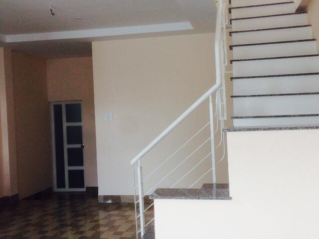 Bán nhà 92 Trần Quý Cáp diện tích 80m2, giá 480 triệu