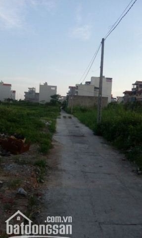 Cần bán nhà 50m2 ở Phú Lương, Hà Đông, đất thuộc dạng xen kẹt