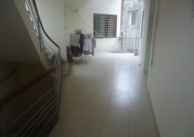 Cho thuê CC mini diện tích 25m2, giá 3,5tr/th khu vực Nguyễn Khang, Láng - 1 pn, 1 phòng khách