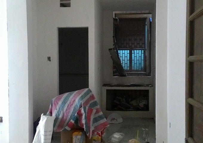 Bán gấp căn hộ lầu 1 CC 518 Võ Văn Kiệt, Q1 1.55 tỷ, nhà đẹp ngay trung tâm gần chợ, trường học