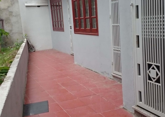 Bán nhà ngõ 1333 Giải Phóng, cách đường Giải Phóng 50m, DT 51.5m2 giá 1.8 tỷ