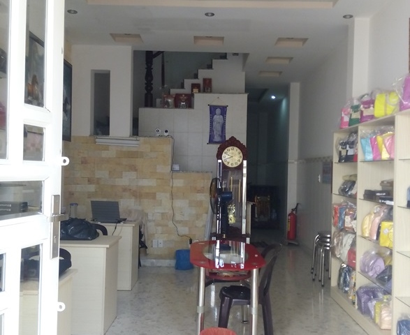 Cho thuê nhà mặt tiền 152 Nguyễn Chí Thanh, P. 16, Q. 11. LH: 0989211148