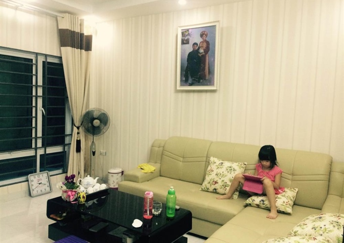 Bán tập thể tầng 3 khu B3 Nghĩa Tân, Tô Hiệu, Cầu Giấy, diện tích 75m2, 2PN, giá 1.6 tỷ