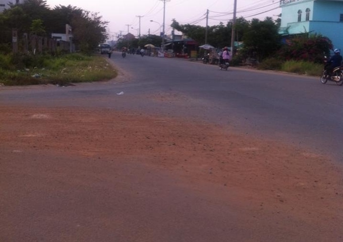 Bán đất xây xưởng gần khu công nghiệp Hạnh Phúc, giá 1,2tr/m2. LH: 0902240007