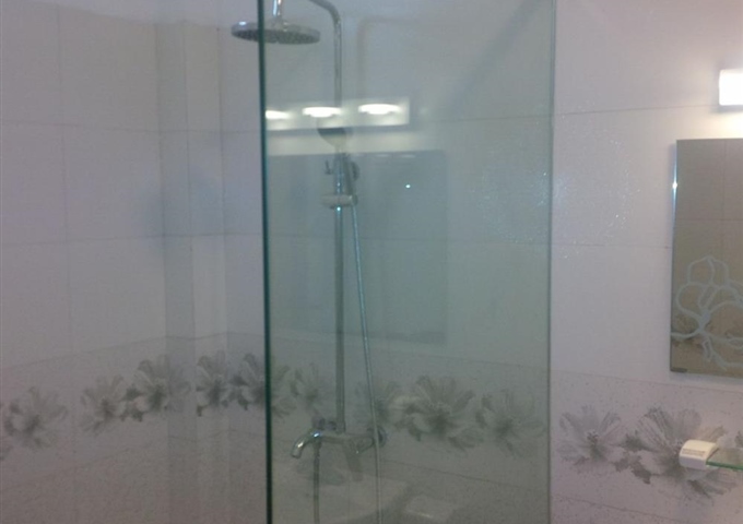 Bán nhà ngõ 140 Đông Thiên - Vĩnh Hưng - Hoàng Mai 38m2 5 phòng ngủ, giá 2,04 tỷ