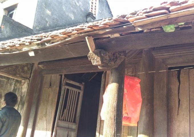 Bán ngôi nhà cổ 5 gian bằng gỗ lim