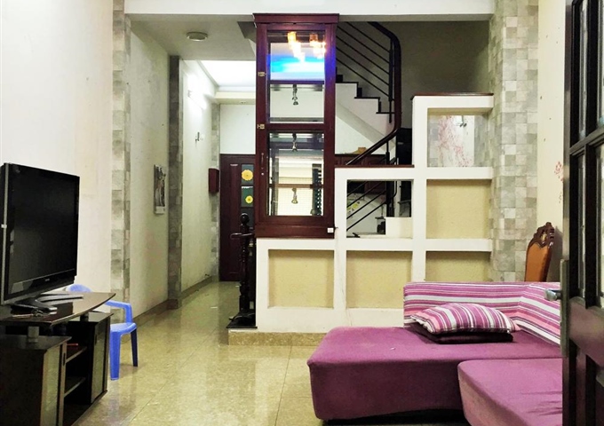 Hẻm ô tô 6m, địa chỉ: 318/49A Phạm Văn Hai, P5, Q. Tân Bình, gía: 4.95 tỷ