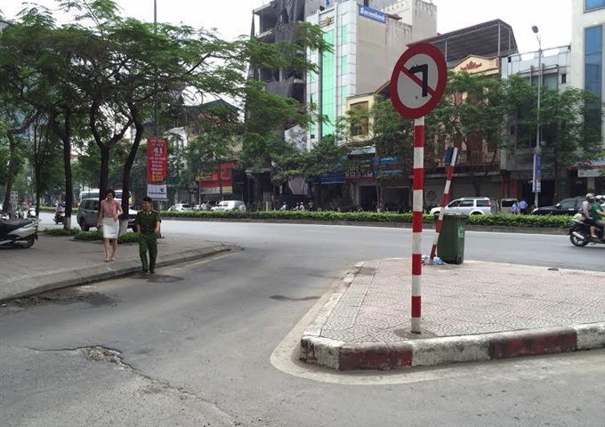 Bán nhà 88m2 ở số 10 ngõ 451/1 Nguyễn Văn Cừ, Long Biên, Hà Nội. Nhà sổ đỏ chính chủ