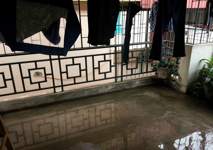 Nhà số 4 ngõ 165/52 phố Giáp Bát, cạnh chung cư Nam Đô, 28m2, xây 5 tầng, giá 1,7 tỷ. 0985727600