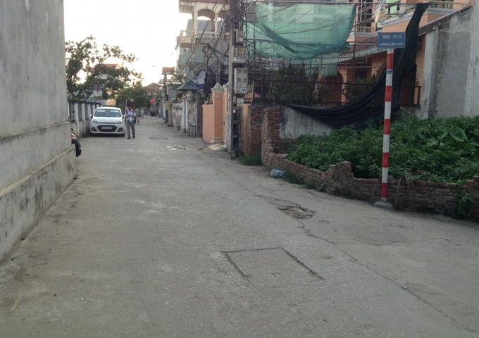 Bán nhà 3 tầng, DT 4x11m, ngõ 479 Lĩnh Nam, Q. Hoàng Mai. Hướng chính Đông