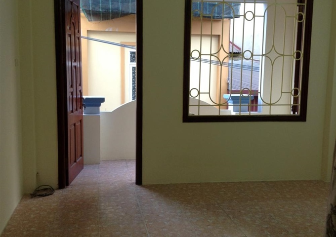 Bán nhà 3 tầng, DT 4x11m, ngõ 479 Lĩnh Nam, Q. Hoàng Mai. Hướng chính Đông