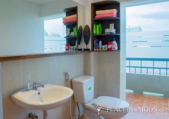 Cho thuê căn hộ chung cư 23A Lê Qúy Đôn, p6, Quận 3, căn hộ 60m2, có ban công, sàn nhà gỗ, đđnt