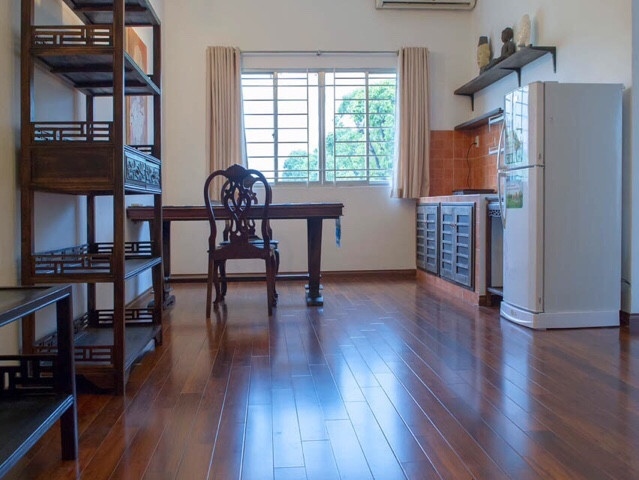 Cho thuê căn hộ chung cư 23A Lê Qúy Đôn, p6, Quận 3, căn hộ 60m2, có ban công, sàn nhà gỗ, đđnt