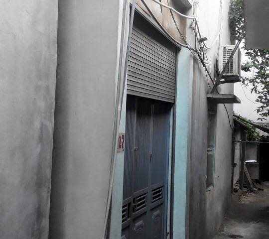 Cho thuê nhà riêng giá rẻ 2,5 tầng x 30m2, số 127B Phố Vĩnh Tuy - 4tr/tháng - ĐT: 0975399119