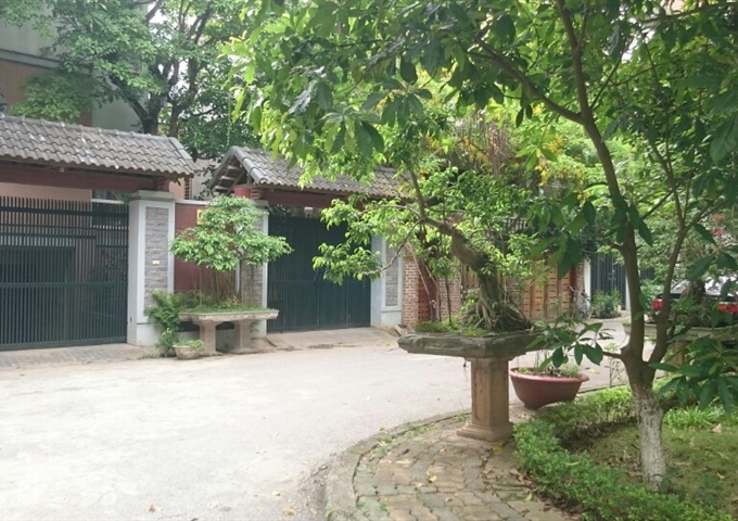 Cần bán BT D5, khu C, số 56 Vườn Đào, Lạc Long Quân, Võ Chí Công, Tây Hồ