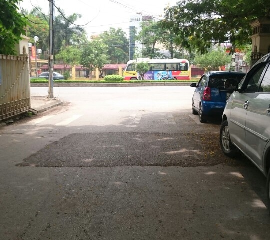 Cần bán BT D5, khu C, số 56 Vườn Đào, Lạc Long Quân, Võ Chí Công, Tây Hồ