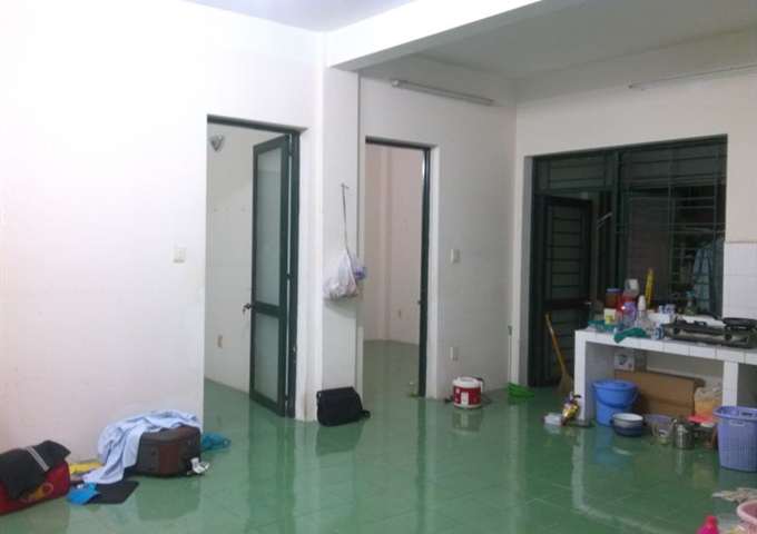 Bán căn hộ chung k26 Dương Quảng Hàm, DT 100m2, 3 phòng ngủ