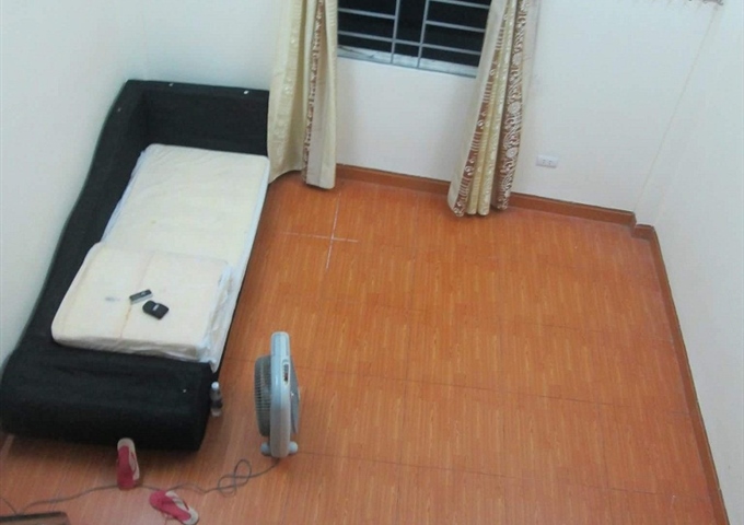 Cho thuê phòng trọ ngõ 184 Âu Cơ, gần chợ Tứ Liên. Liên hệ: 096 205 8576