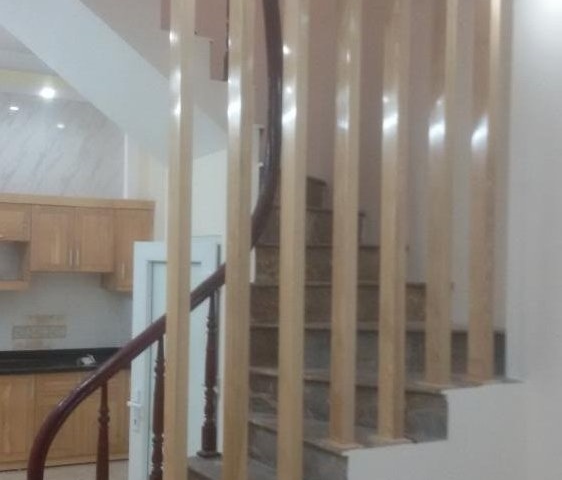 Cần bán căn nhà riêng chính chủ tại ngõ 158 Trương Định, gần trung tâm TM chợ Mơ và trường Kinh Tế