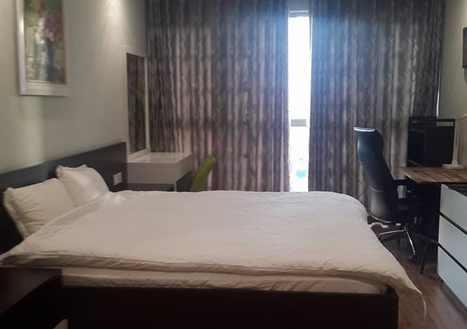 Cho thuê căn hộ chung cư Mandarin Garden Hoàng Minh Giám T22, 157m2, 3PN, full đồ xịn, giá 25tr/th