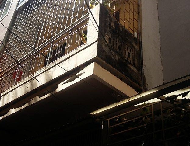 Cần bán nhà ngõ 132 Khương Trung DT: 50m2 x 3 tầng, MT 4m, vị trí đẹp tiện kinh doanh