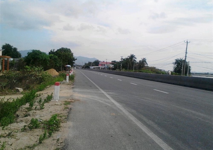 Cần bán lô đất Quốc Lộ 1A, Cam Thịnh Đông, TP Cam Ranh, Khánh Hòa
