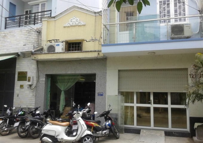 Bán nhà hẻm xe tải, 127/49 Ni Sư Huỳnh Liên, P. 10, Q. Tân Bình (số mới 131/51)
