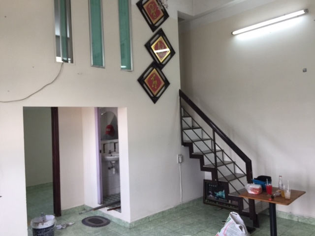 Bán căn hộ chung cư Sóng Thần Plaza DT 56m2, ngay cầu vượt sóng thần, hướng đông, thoáng mát