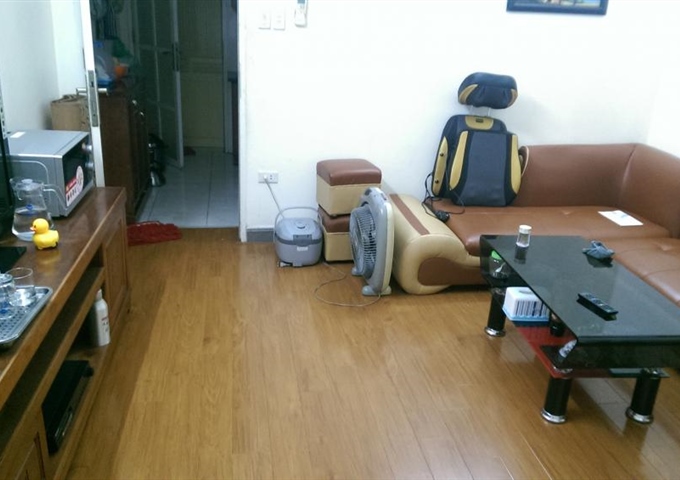 Bán căn hộ tập thể Bộ Thương Mại, ngõ 230 Lạc Trung