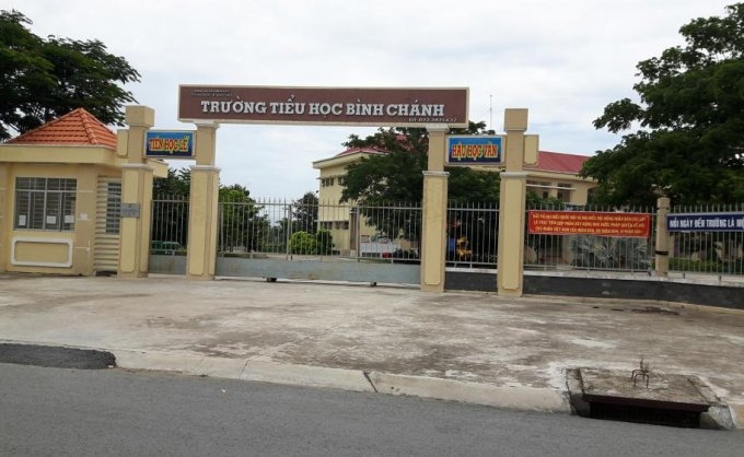 Lô đất mặt tiền Tỉnh Lộ 832, gần khu công nghiệp và chợ Nhựt Chánh. Liên hệ 0936 938 565