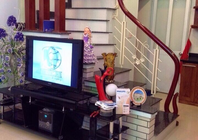 Bán ki ốt 2 tầng chợ Tuệ Tĩnh vừa ở vừa kinh doanh