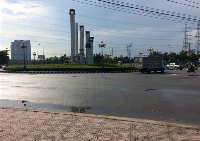 Nhượng gấp nền đất trong khu 2 P. Phú Tân, TP. Mới Bình Dương đối diện đất trường học LH 0983549579