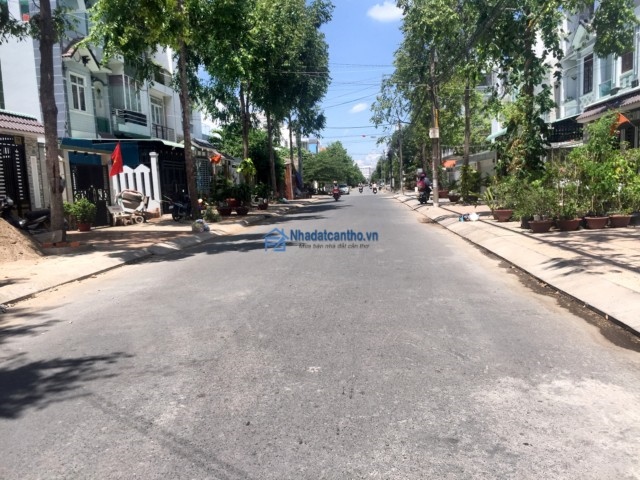 Bán đất đường số 6, số 7 khu dân cư Hồng Phát khu A hướng đông nam, tây bắc