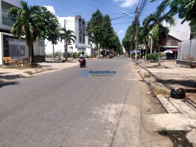 Bán đất đường số 6, số 7 khu dân cư Hồng Phát khu A hướng đông nam, tây bắc