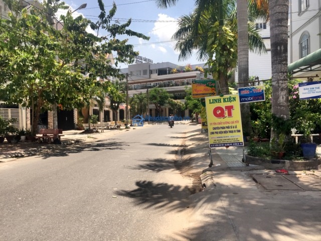 Bán đất đường số 6, số 7 khu dân cư Hồng Phát khu A hướng đông nam, tây bắc