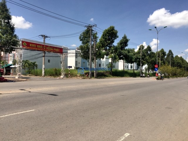 Bán đất đường số 6, số 7 khu dân cư Hồng Phát khu A hướng đông nam, tây bắc