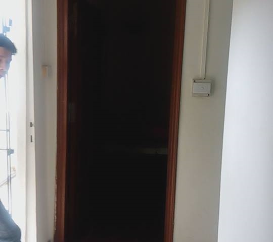 Cho thuê căn hộ tập thể D4 Giảng Võ, Trần Huy Liệu, Quận Ba Đình, HN. Sau tòa nhà D2, 100m2, 7tr/th