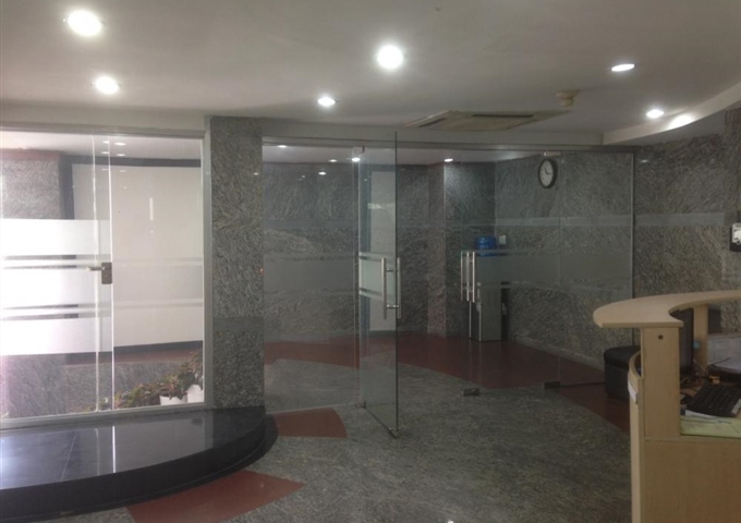 Tòa nhà mặt tiền 262A Nam Kỳ Khởi Nghĩa, quận 3. A. Minh 090.308.1134