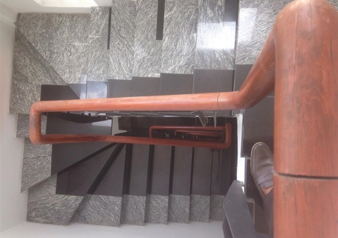 Tòa nhà mặt tiền 262A Nam Kỳ Khởi Nghĩa, quận 3. A. Minh 090.308.1134