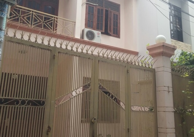 Vỡ nợ bán nhà 278/22 Nguyễn Xí, P13. DT: 5,8x20m, CN 119m2. Trệt 2 lầu. 3,9 tỷ