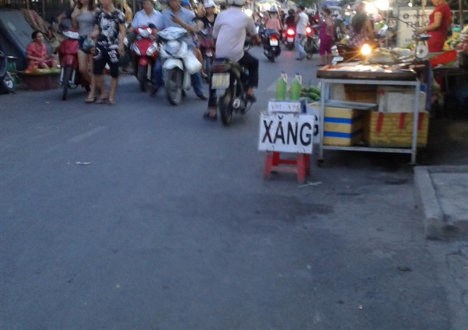 Bán nhà cấp 4, mặt tiền Phạm Đăng Giảng, p. Bình Hưng Hòa, quận Bình Tân. LH: 0902.943.146