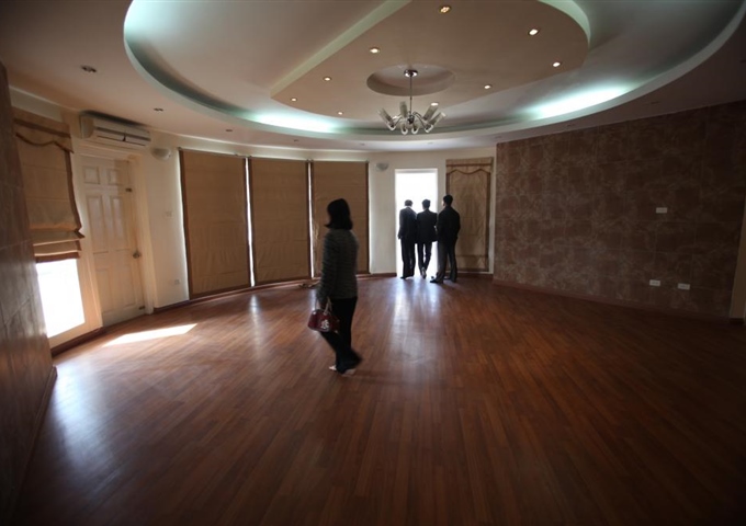 Chính chủ cần bán căn vòm penthouse 176m2, sửa chữa đẹp, kèm nội thất, CT4 Mỹ Đình Sudico. Miễn TG