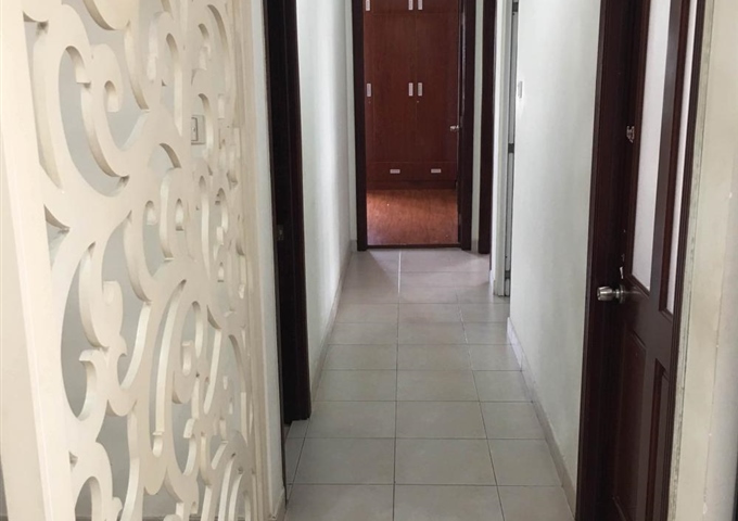bán căn hộ 3 phòng ngủ (122m2)