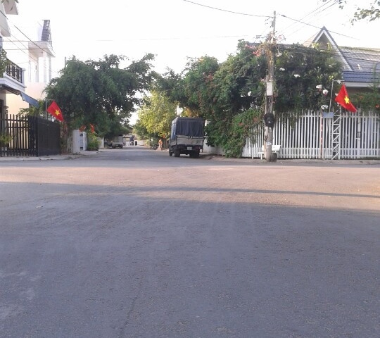 Bán nền hai mặt tiền KDC Sao Mai Đường Ỷ Lan & Lê Hoàn, Phường Bình Khánh, TP Long Xuyên, An Giang