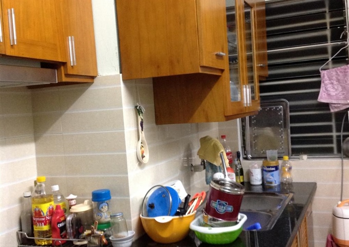 Cần bán căn hộ 405 C3 Quỳnh Mai, phố Quỳnh Lôi, quận HBT, HN, liên hệ chị Phương: 0904163488