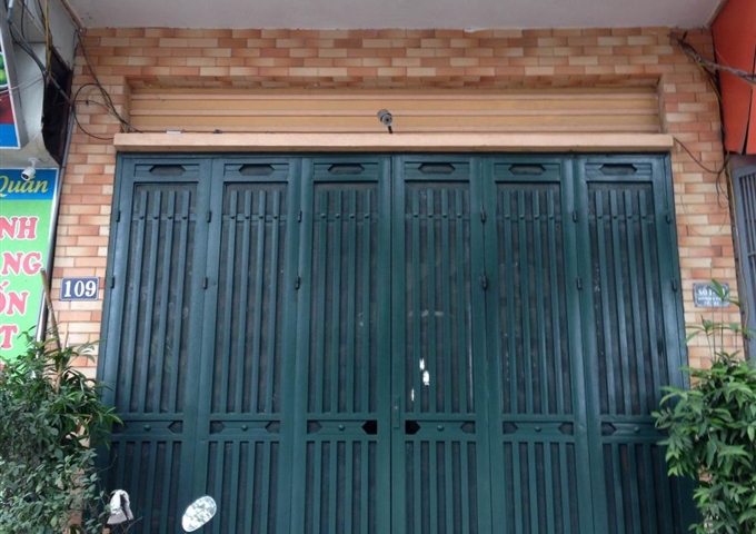 CC bán nhà mp Hoàng Cầu, view hồ, dt: 55 m2, mt: 4,2m, vuông vắn, giá: 17,9 tỷ, LHCC: 0904243398