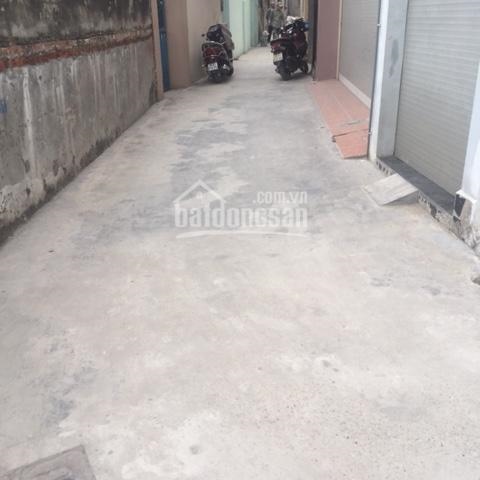 Bán gấp căn nhà ngõ 90 Gia Quất - Long Biên, giá rẻ